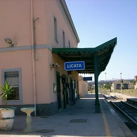 펜션 Castel Sant'angelo Sea View 리카타