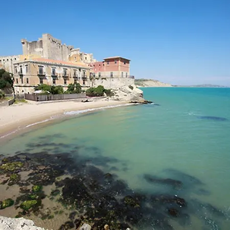 Castel Sant'angelo Sea View *